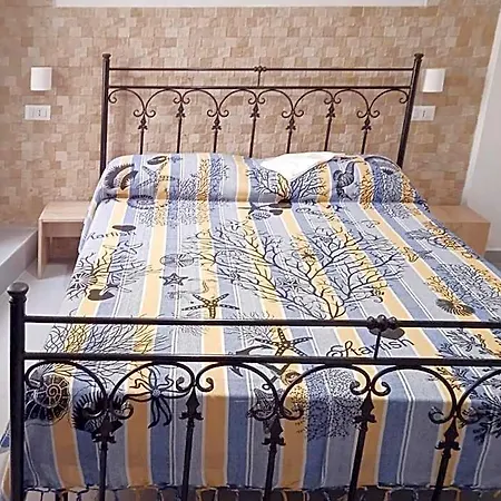 فندق مبيت وإفطار Casetta Felice سيلا