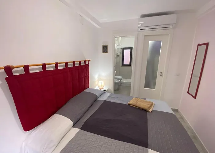 Bed & Breakfast Casetta Felice 3*